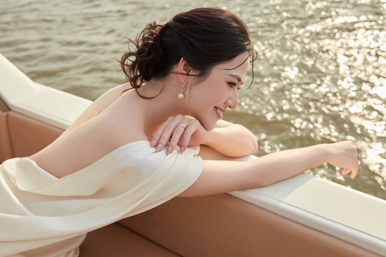 Nhan sắc đời thực của con gái ông trùm đang gây sốt phim cảnh sát hình sự trên VTV
