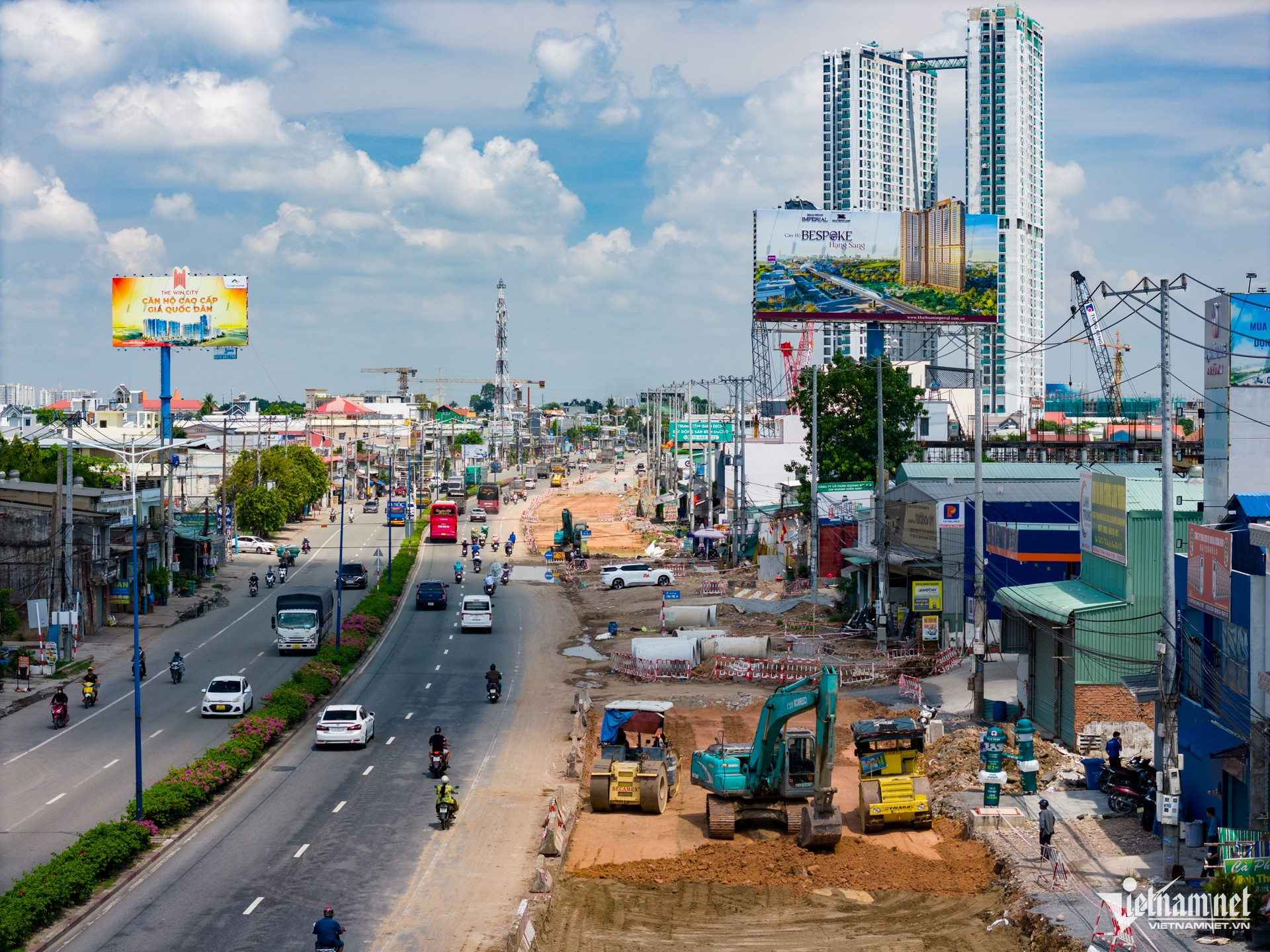 W-quốc lộ 13   Nguyễn Huế 4.jpg