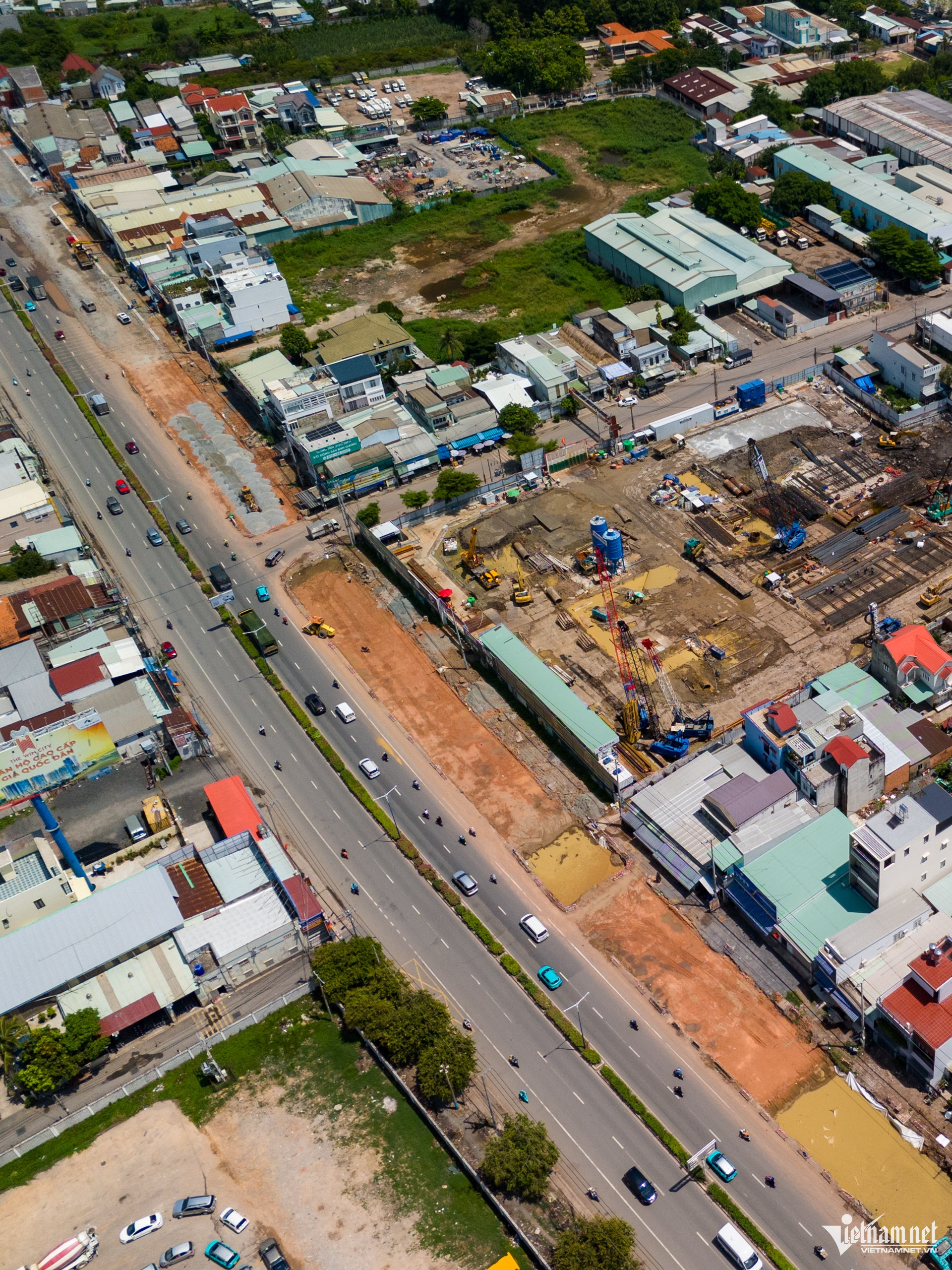 https://static-images.vnncdn.net/vps_images_publish/000001/000003/2026/6/21/w-quoc-lo-13-nguyen-hue-5-1931.jpg