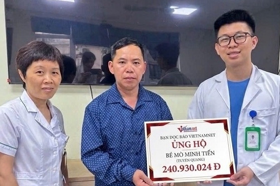 Báo VietNamNet trao hơn 3 tỷ đồng đến các hoàn cảnh khó khăn trong tháng 5/2026