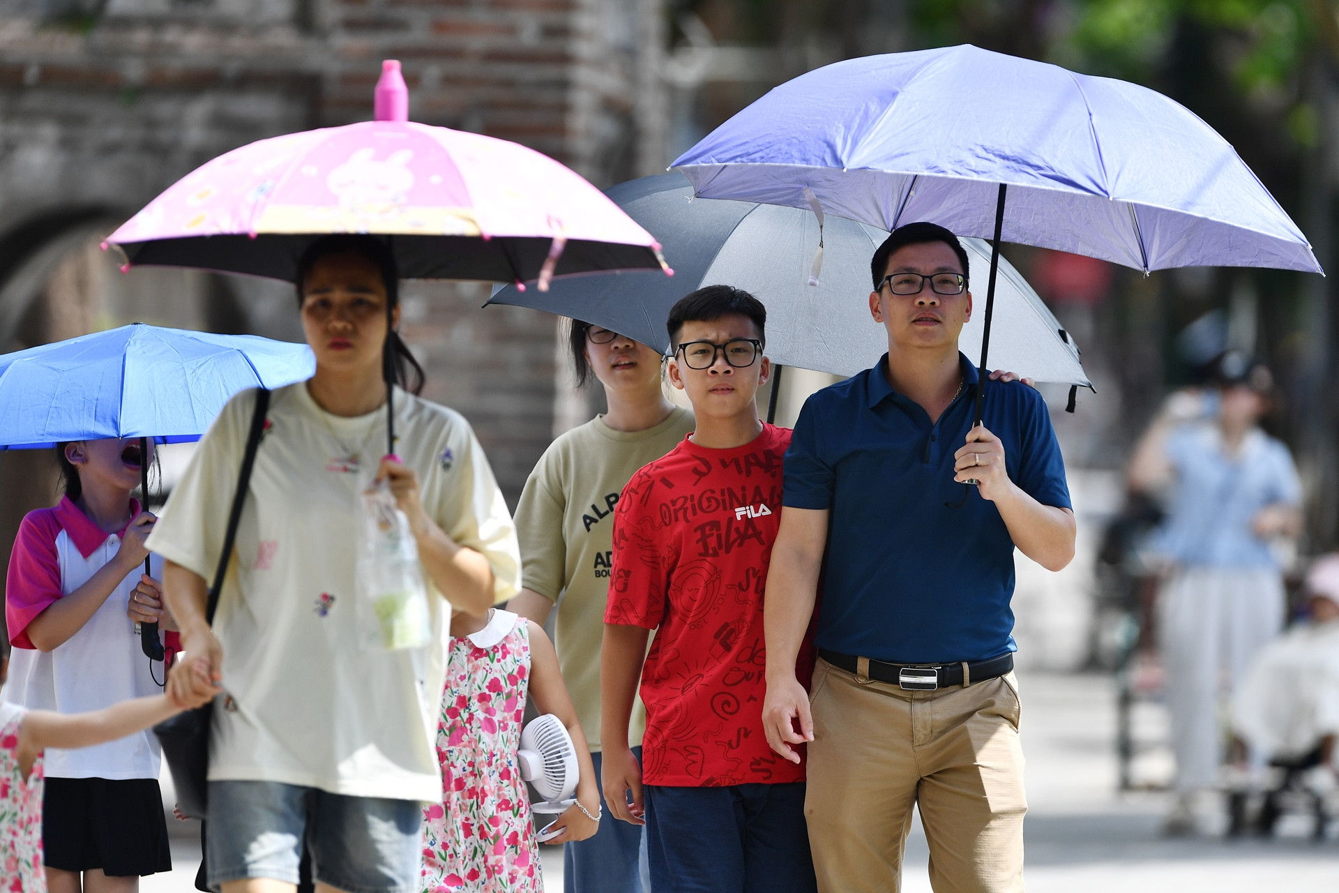 Dự báo thời tiết 23/6/2026: Nắng nóng mở rộng khắp miền Bắc, Hà Nội trên 37 độ