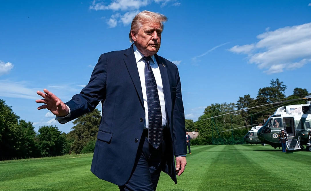dc trump trades 2 jwlh superJumbo.jpg