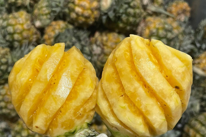 Vì sao phụ nữ nên thường xuyên ăn dứa?
