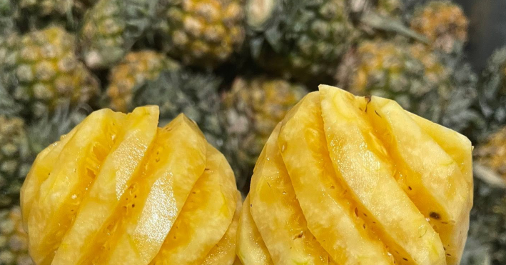 Vì sao phụ nữ nên thường xuyên ăn dứa?