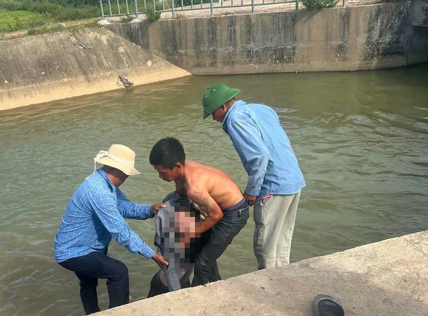 đuối nươc.jpeg