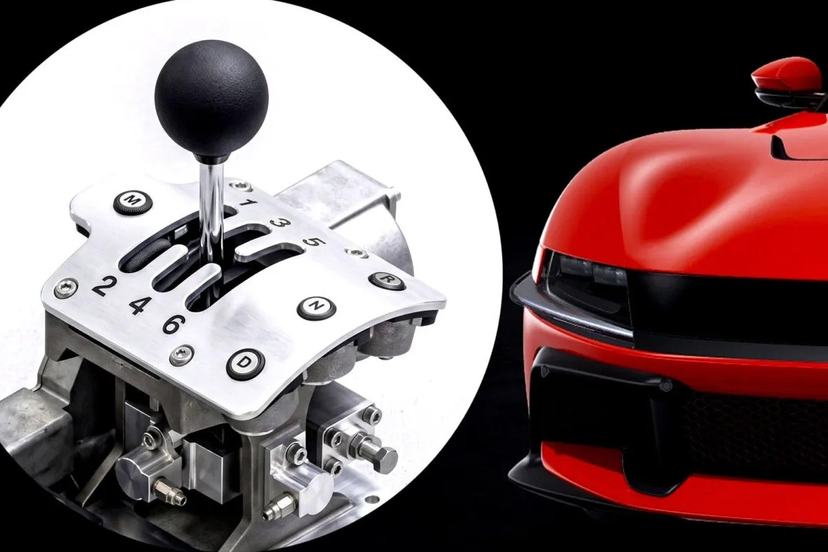 Ferrari úp mở siêu phẩm mới, hộp số sàn gây chú ý khi vẫn có nút bấm P-R-N-D