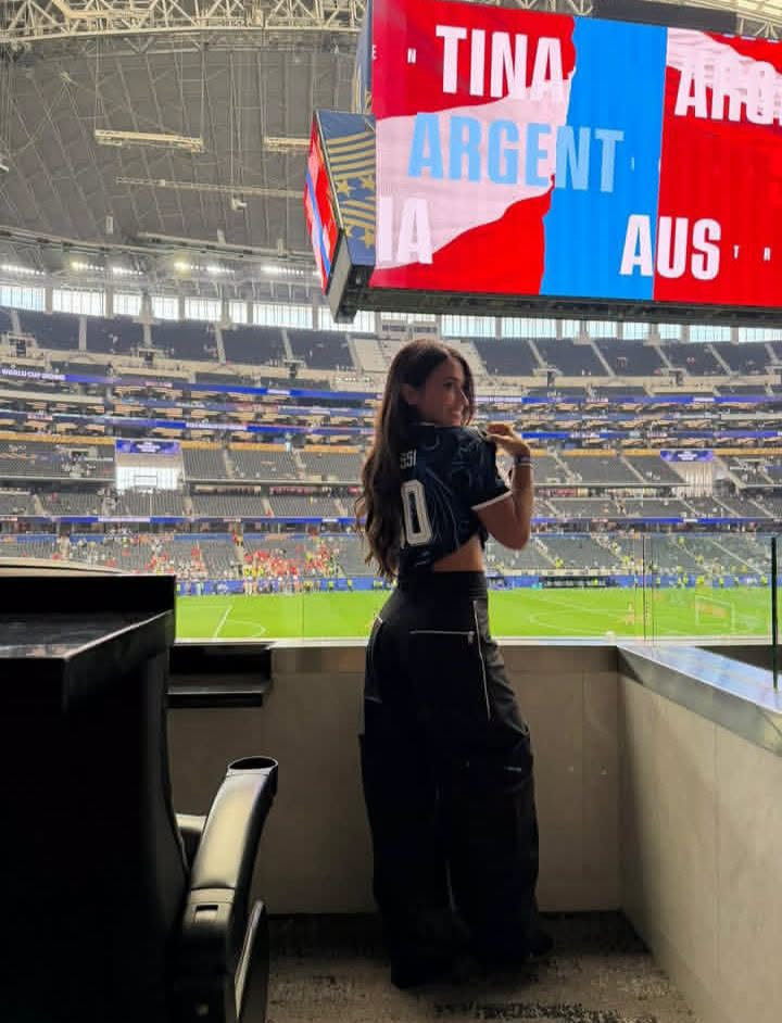 https://static-images.vnncdn.net/vps_images_publish/000001/000003/2026/6/23/messi-antonella-roccuzzo-802.jpeg