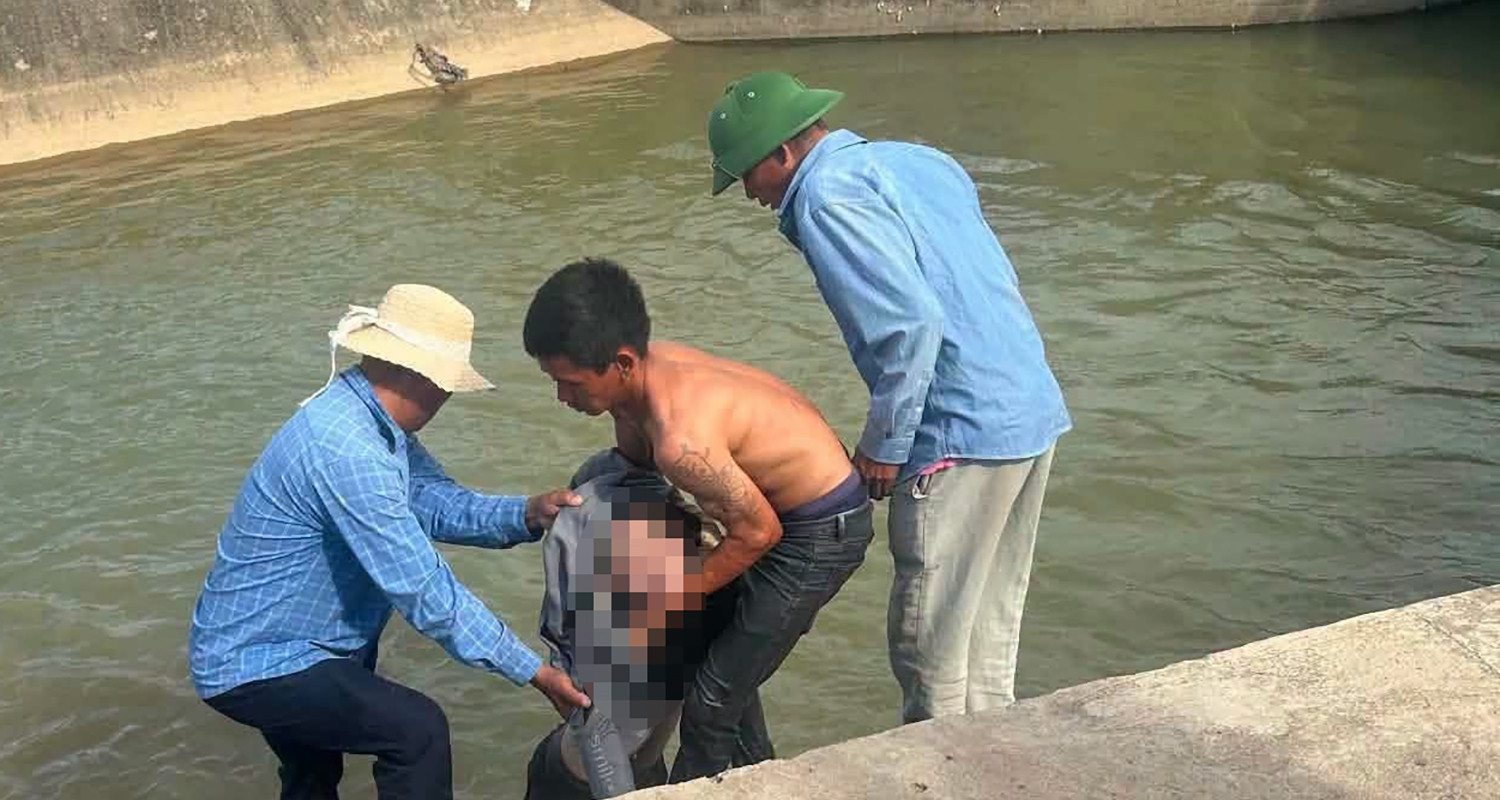 Trượt chân khi đi câu cá cùng em trai, thiếu niên 16 tuổi tử vong
