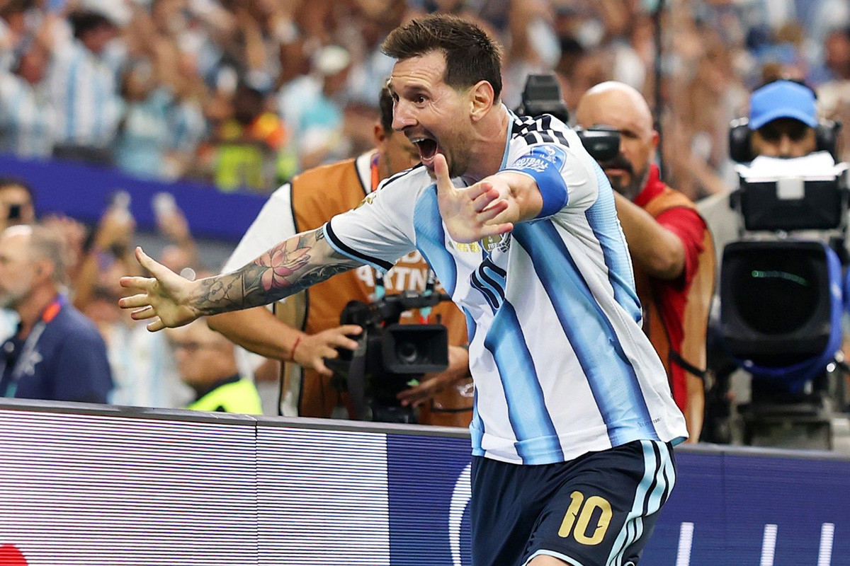 Video bóng đá Argentina 2-0 Áo: Lịch sử Messi