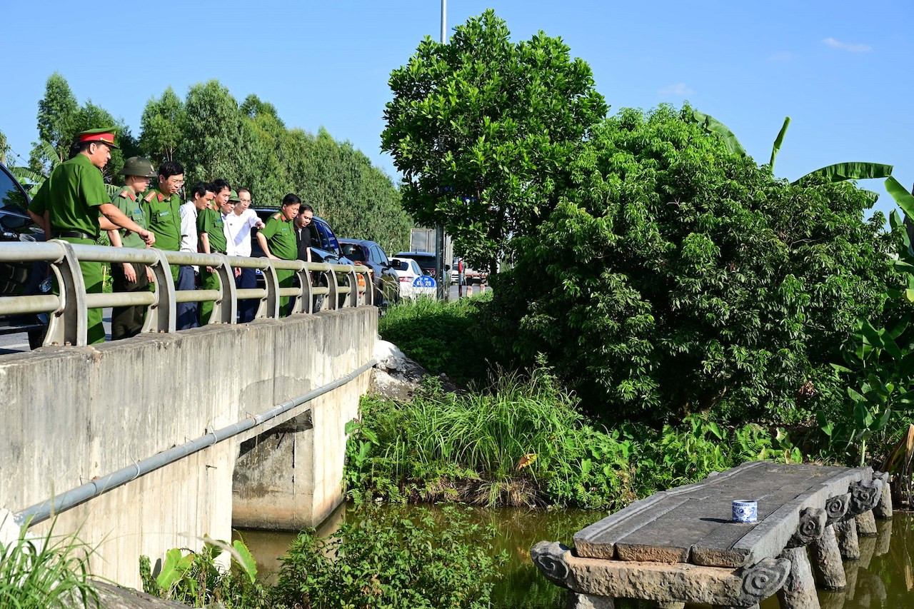 Cầu đấ 2.jpeg