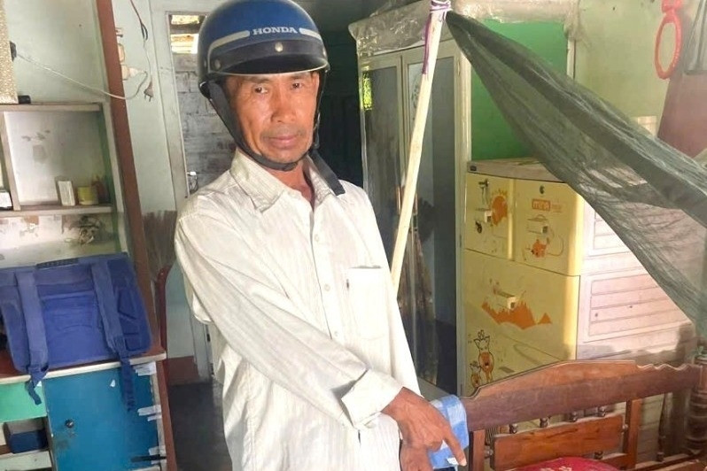 Đạp ngã cụ ông bán vé số 73 tuổi, cướp 40 triệu đồng