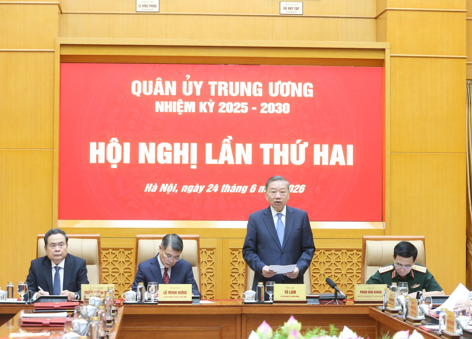 QUAN UY_IMG_6360.jpeg