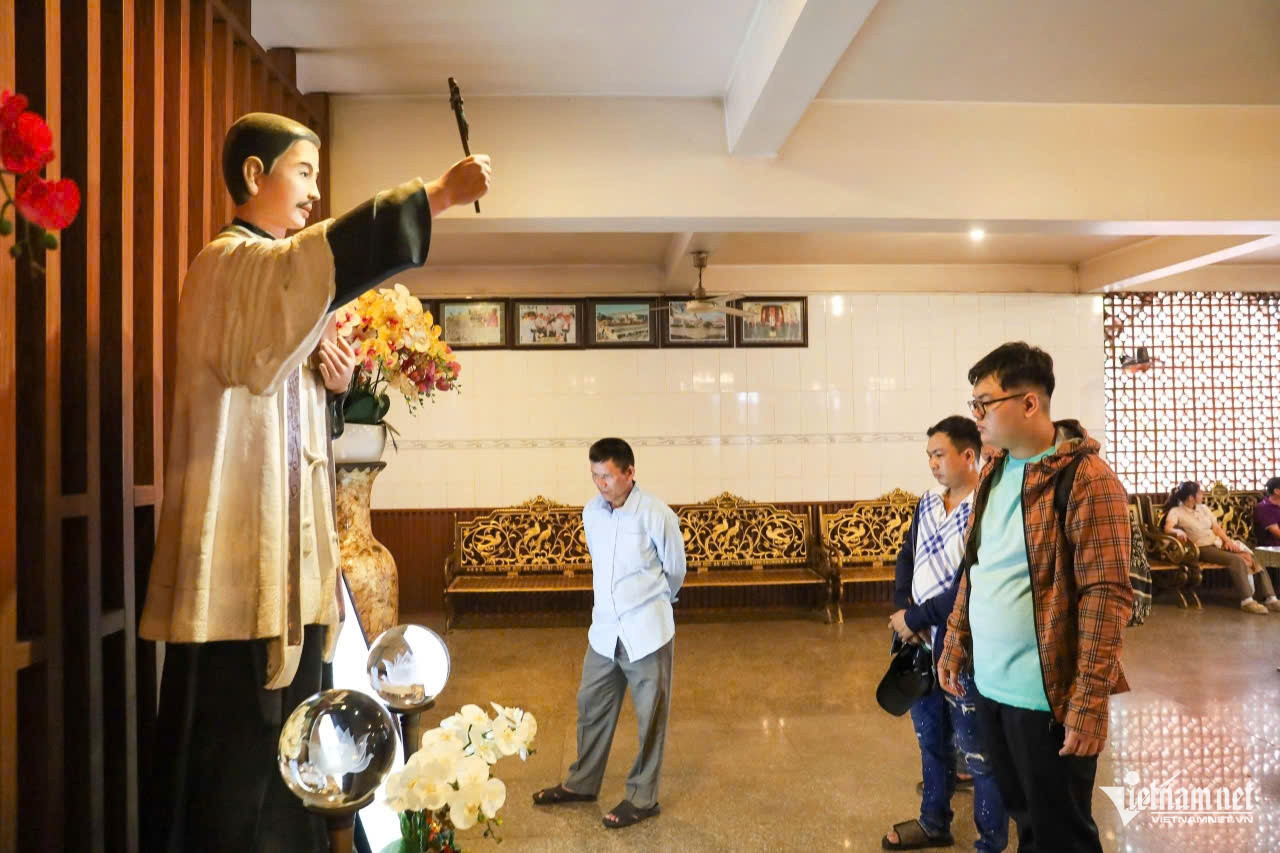 https://static-images.vnncdn.net/vps_images_publish/000001/000003/2026/6/24/w-truong-buu-diep-16-2769.jpg