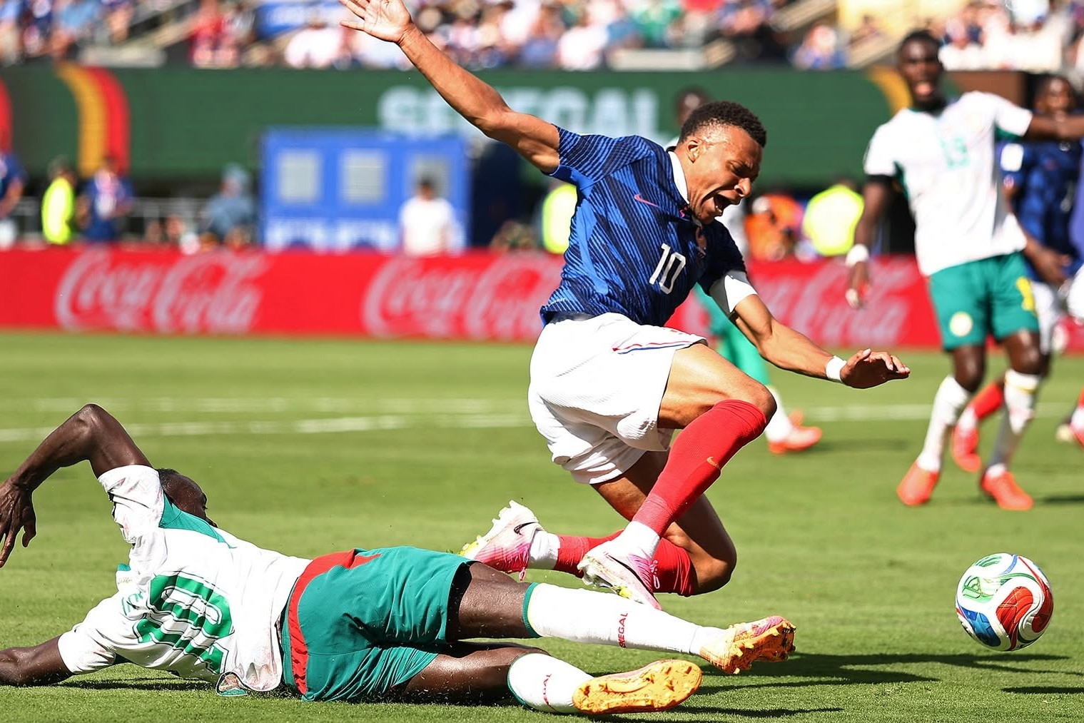 Lịch thi đấu World Cup 2026 hôm nay 26/6