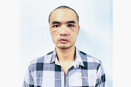 Bản tin trưa 25/6: Lý lịch của đối tượng cầm dao chém nhiều ô tô ở Hà Nội