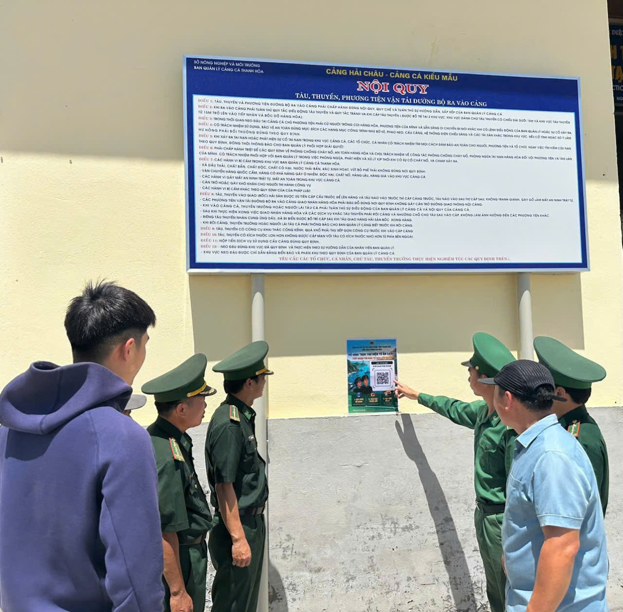 anh hai hoa 2.jpg