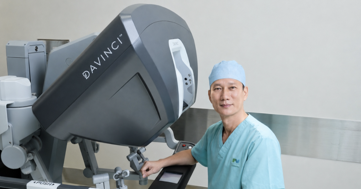 Bác sĩ FV dùng robot cắt u thận, bệnh nhân người Úc bất ngờ vì không đau