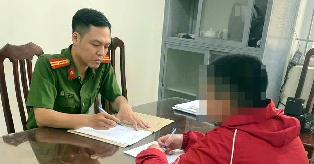 Danh tính nữ shipper kéo tóc, hành hung khách hàng ở Hà Nội