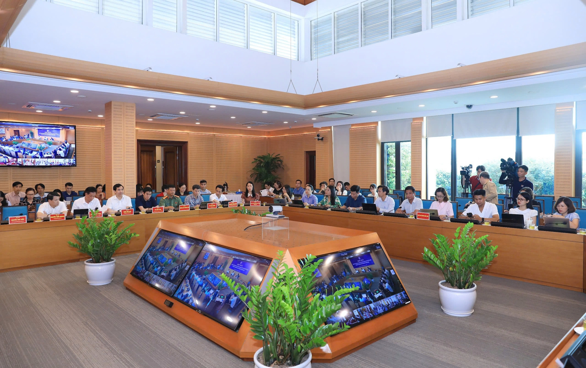 hop bao ubnd tp ha noi 2858.jpg