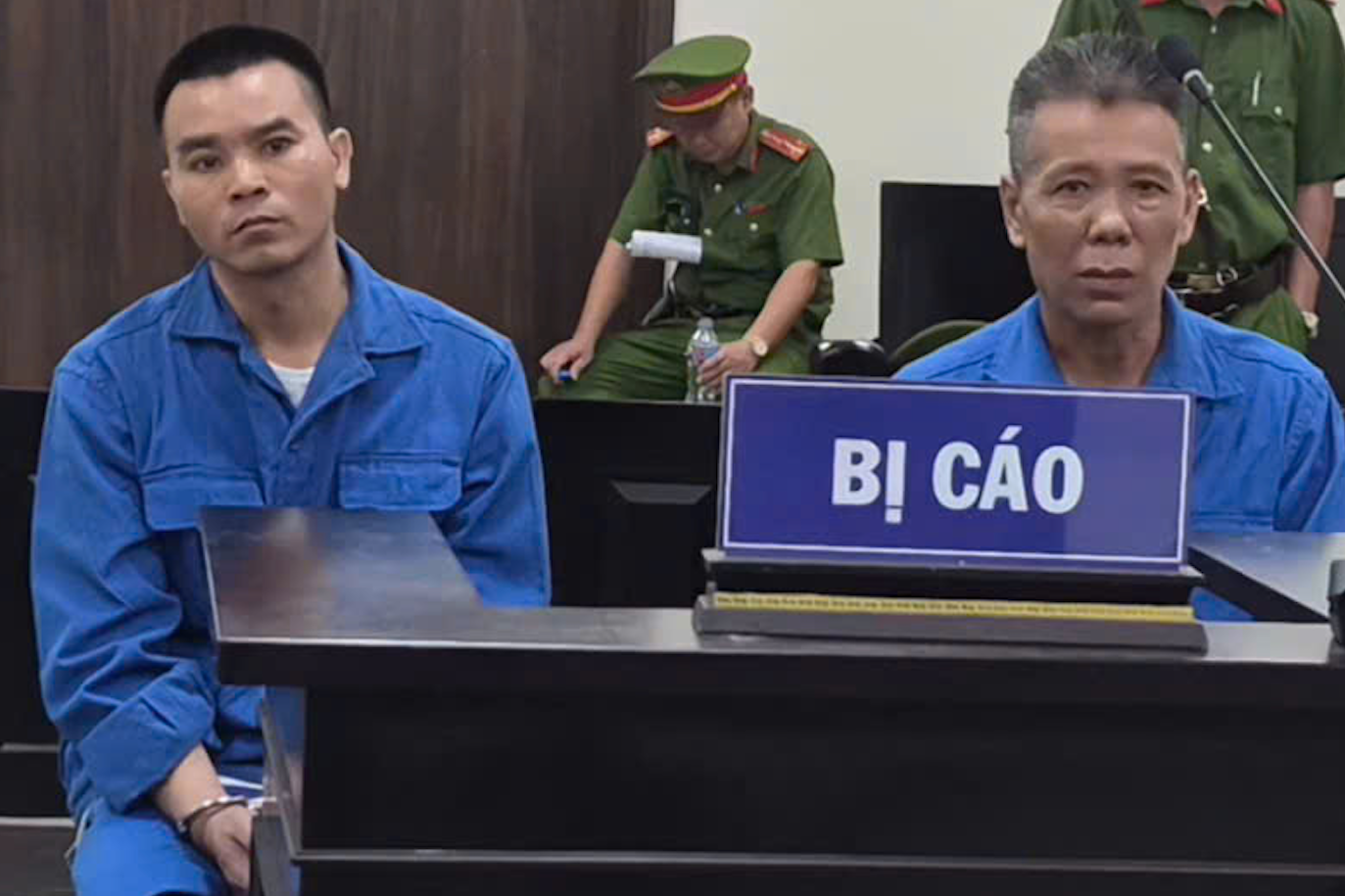 Thủ đoạn thao túng tâm lý khiến hai cụ già ở Hà Nội giao tiền tỷ và nhiều cây vàng