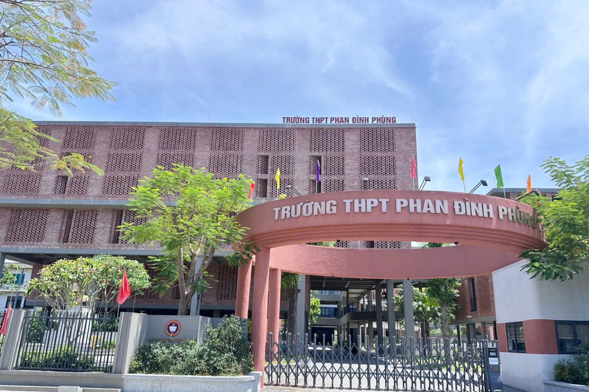 Hà Tĩnh dự kiến tăng chỉ tiêu lớp 10 sau ồn ào 8 điểm/môn vẫn có nguy cơ trượt