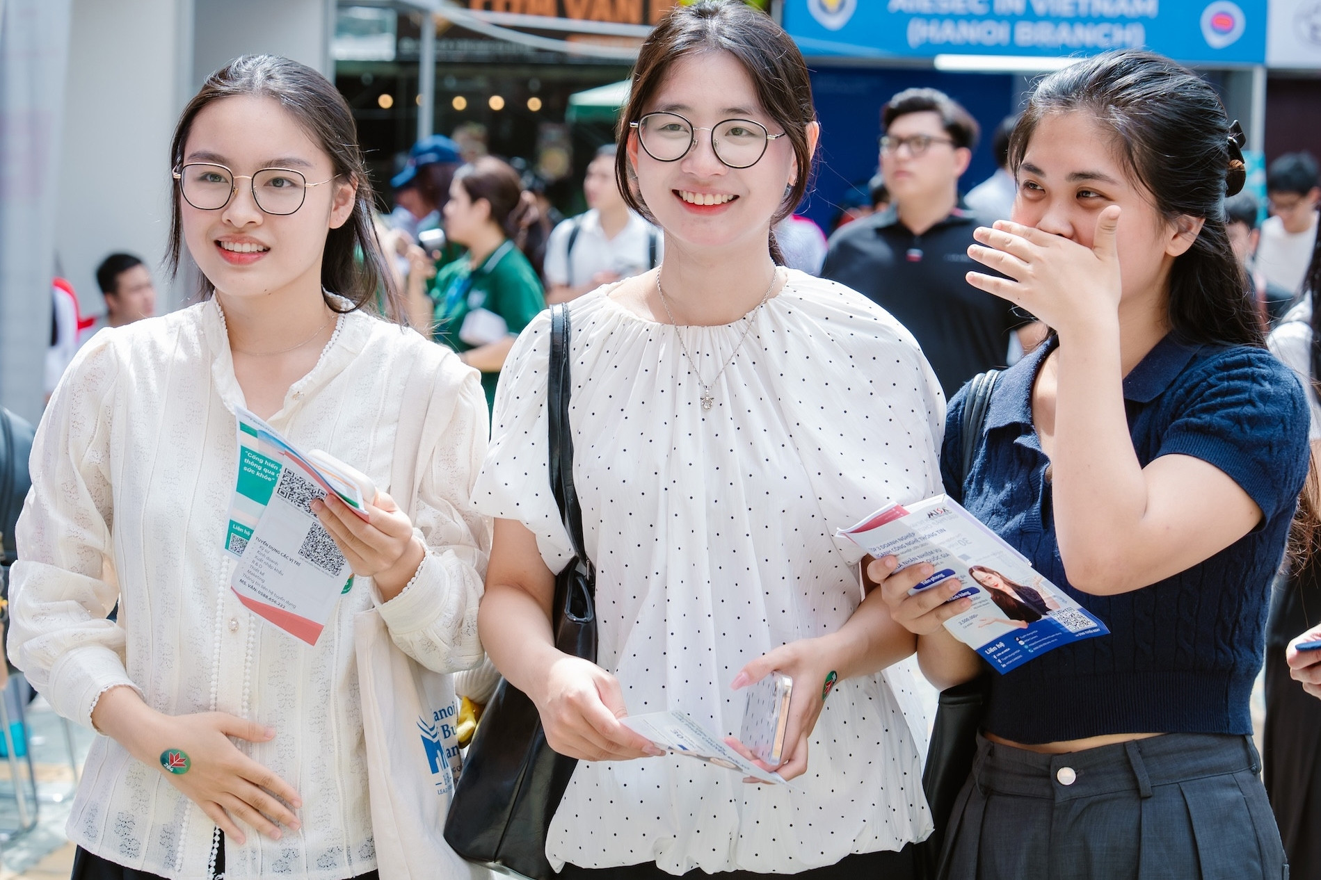 Người trẻ nhảy việc: Bài toán không nằm ở Gen Z mà ở năng lực dụng nhân