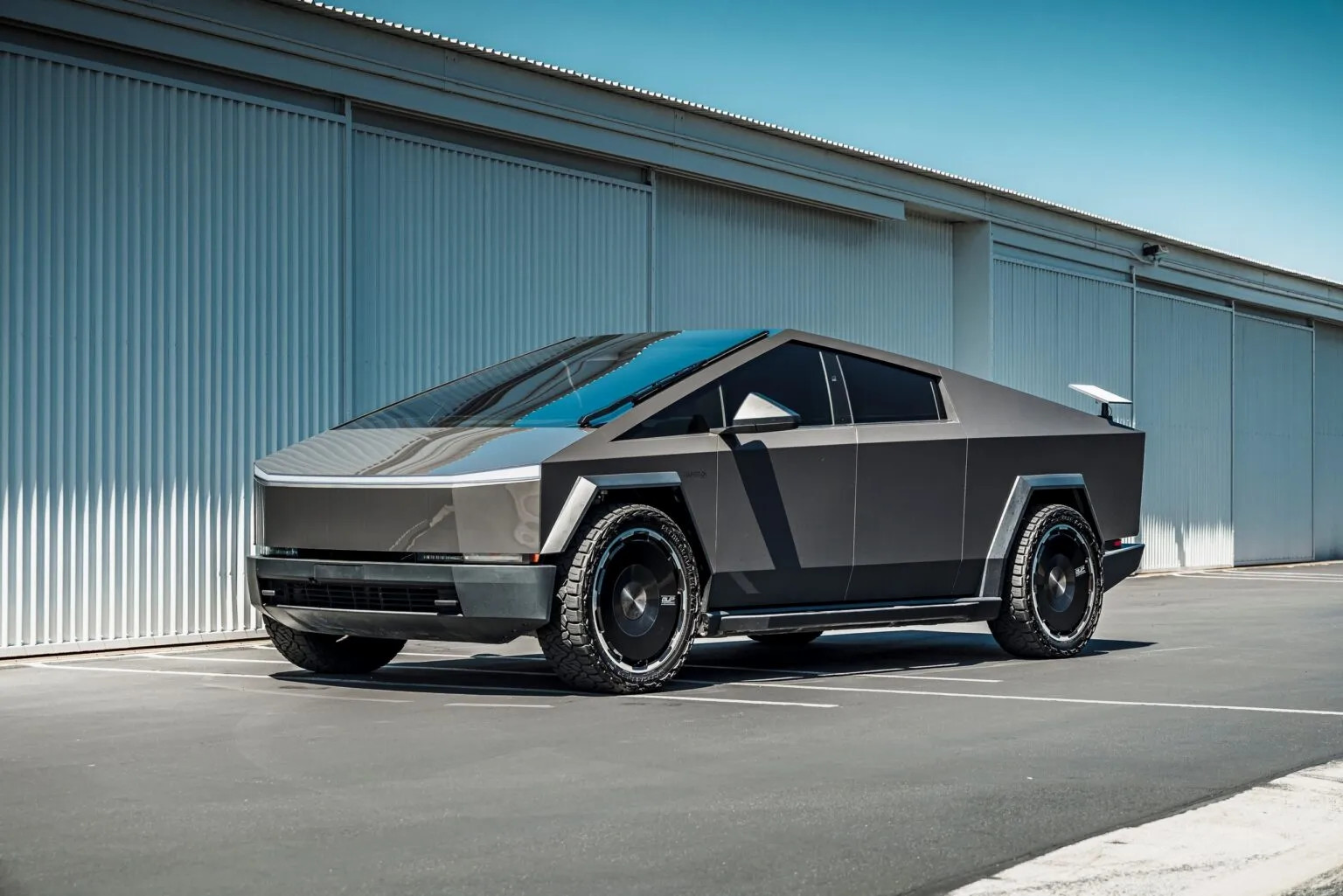 Tesla Cybertruck Unplugged Performance Wheels 2 1536x1025.webp