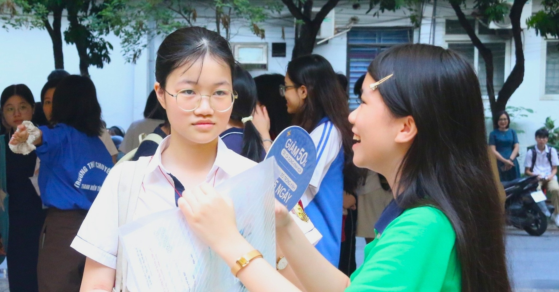 Thêm một trường THPT chuyên hot ở Hà Nội hạ điểm chuẩn lớp 10