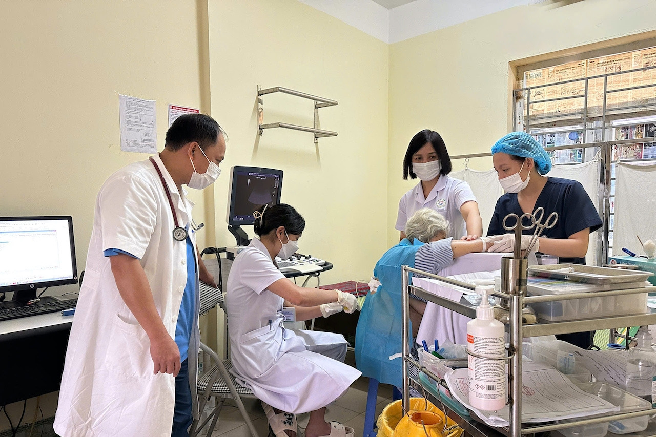Tiến sĩ cảnh báo yếu tố kích hoạt ‘sát thủ’ tim mạch