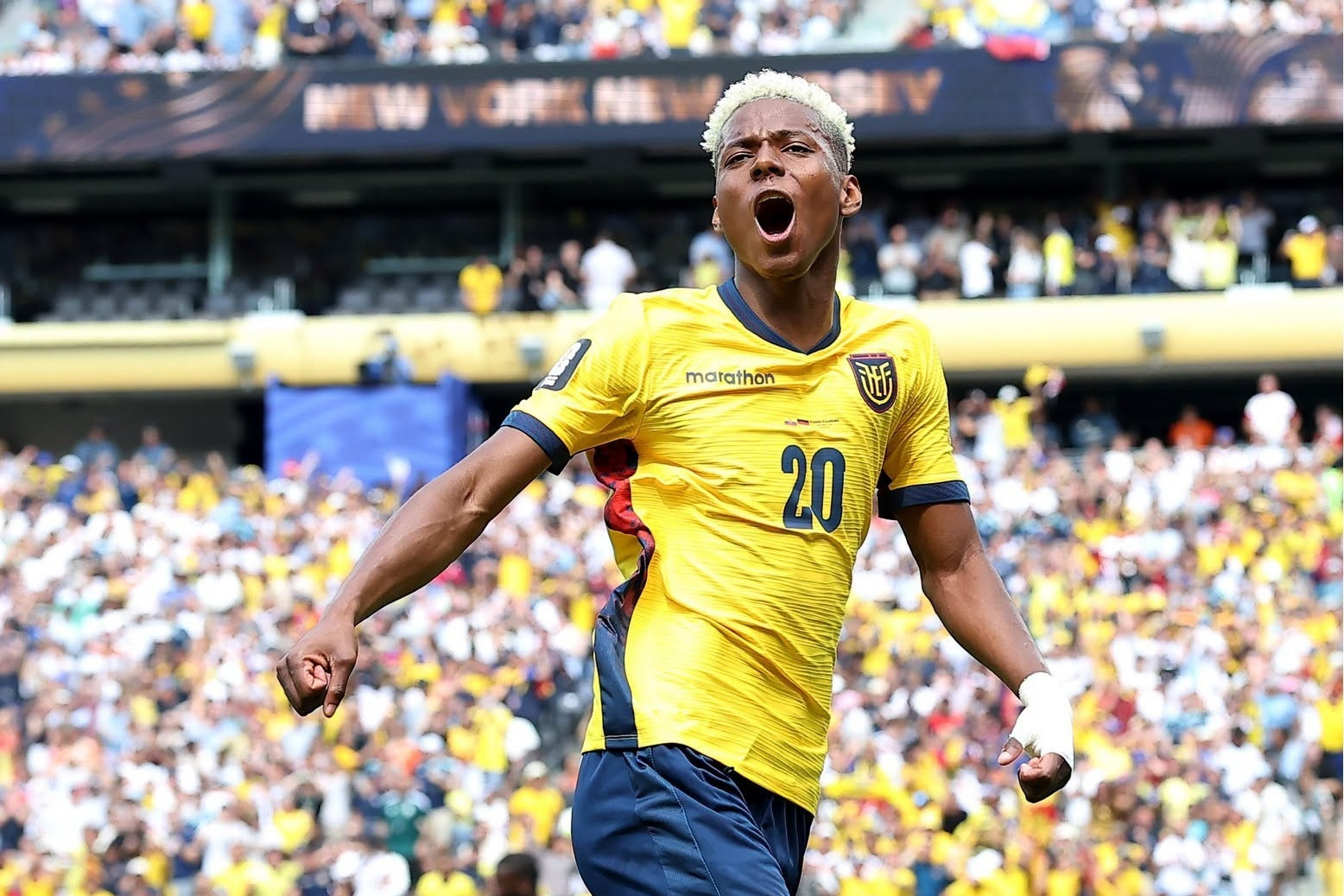 Ecuador ngược dòng hạ Đức, đoạt vé lịch sử vào vòng 1/16