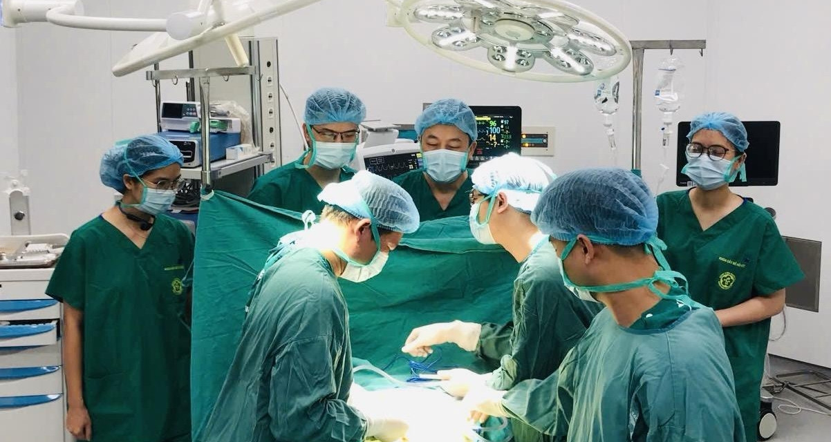 Ca mổ đầu tiên tại Bệnh viện Bạch Mai cơ sở Ninh Bình được thực hiện trong đêm