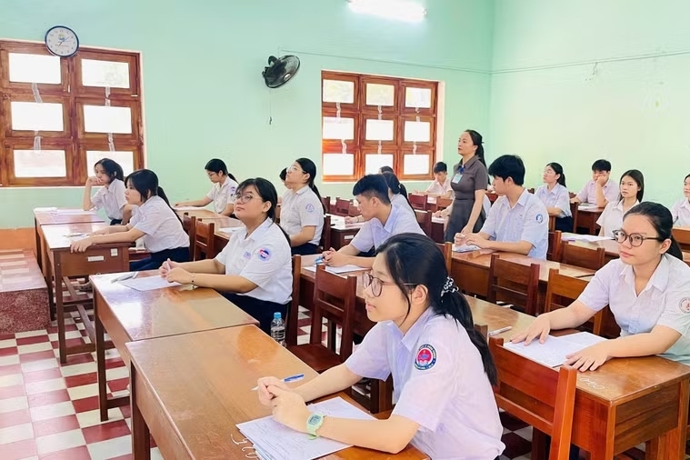 Đề thi và đáp án môn Tiếng Anh tuyển sinh vào lớp 10 tỉnh Gia Lai năm 2026