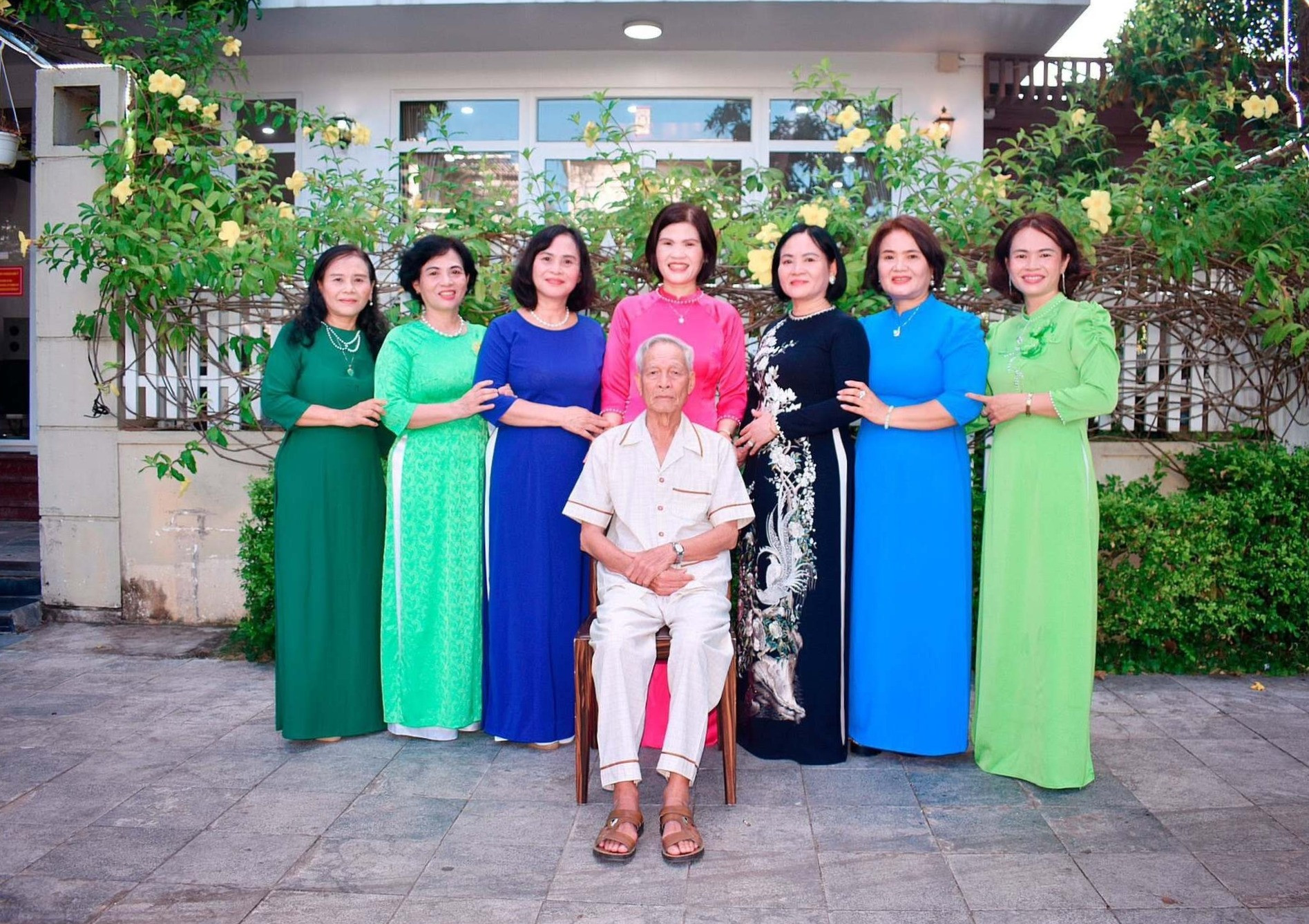 gia đình thanh hóa2.jpg