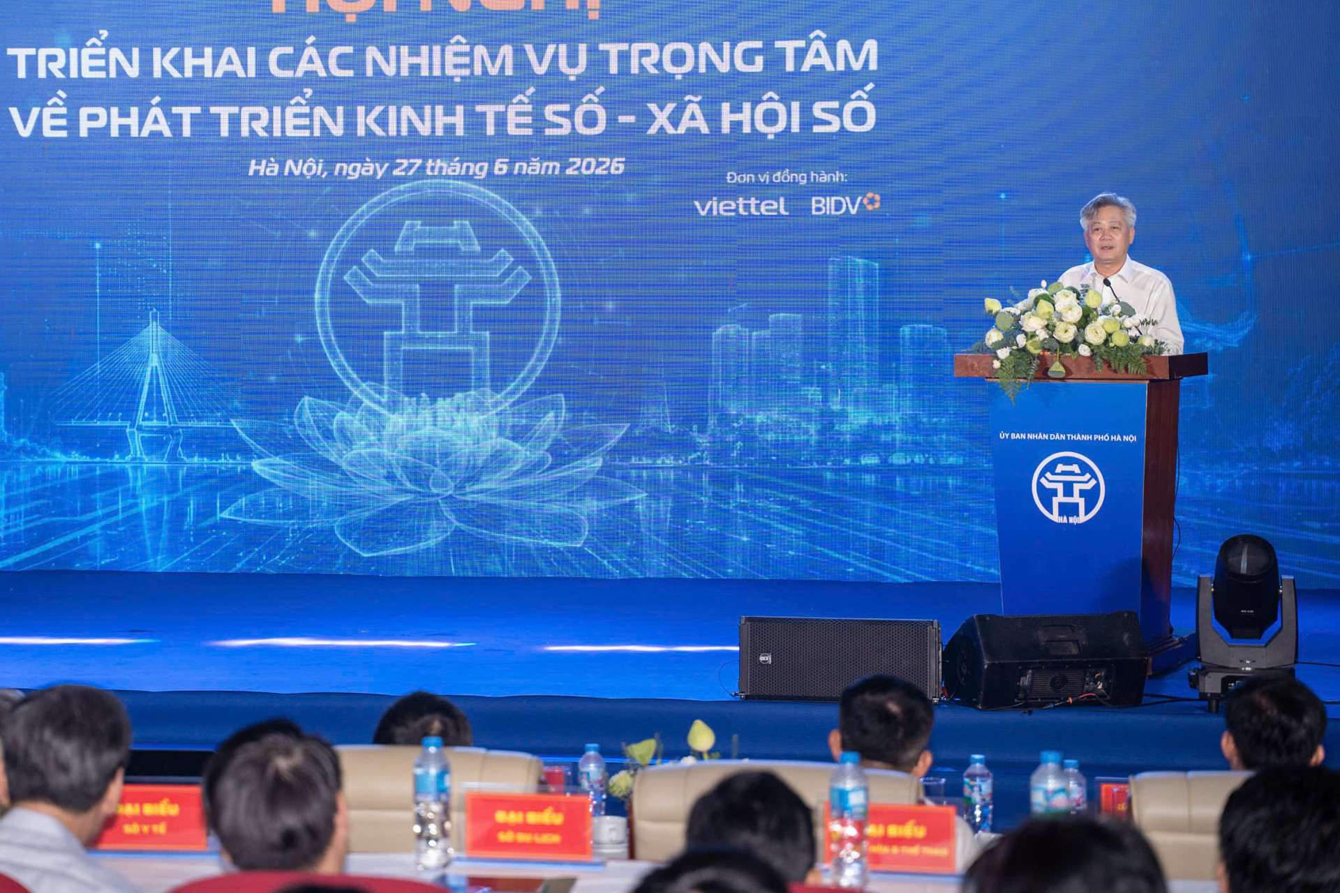 kinh te so xa hoi so Ha Noi 03.jpg