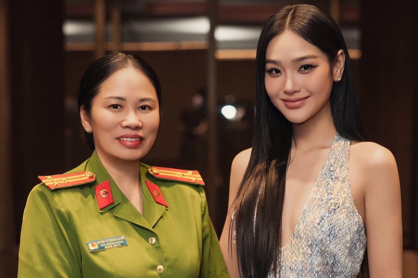 Nữ công an chìm vừa lộ diện trong phim cảnh sát hình sự VTV ngoài đời gợi cảm