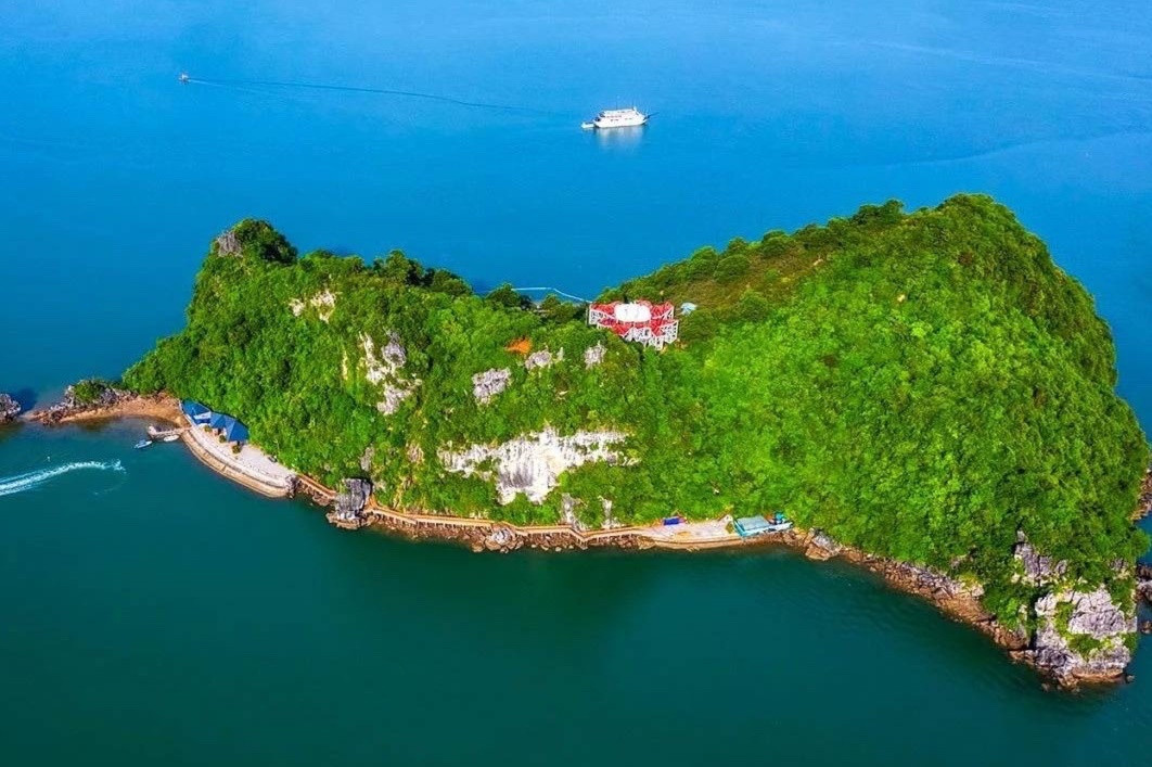Bãi biển nào của Việt Nam ít người biết nhưng lọt vào top đẹp nhất thế giới?