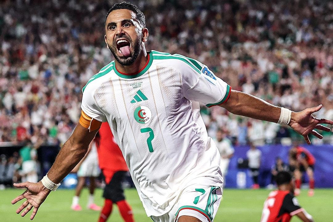 Áo hòa Algeria như Hollywood, Iran cay đắng về nước
