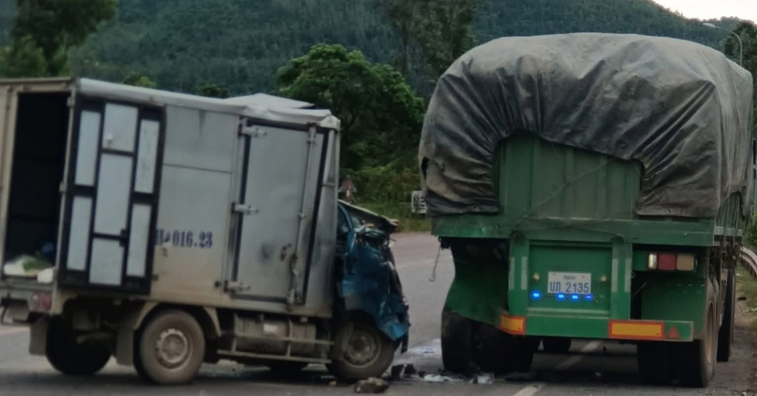 Vợ tử vong, chồng bị thương nặng khi đi giao bún lúc rạng sáng