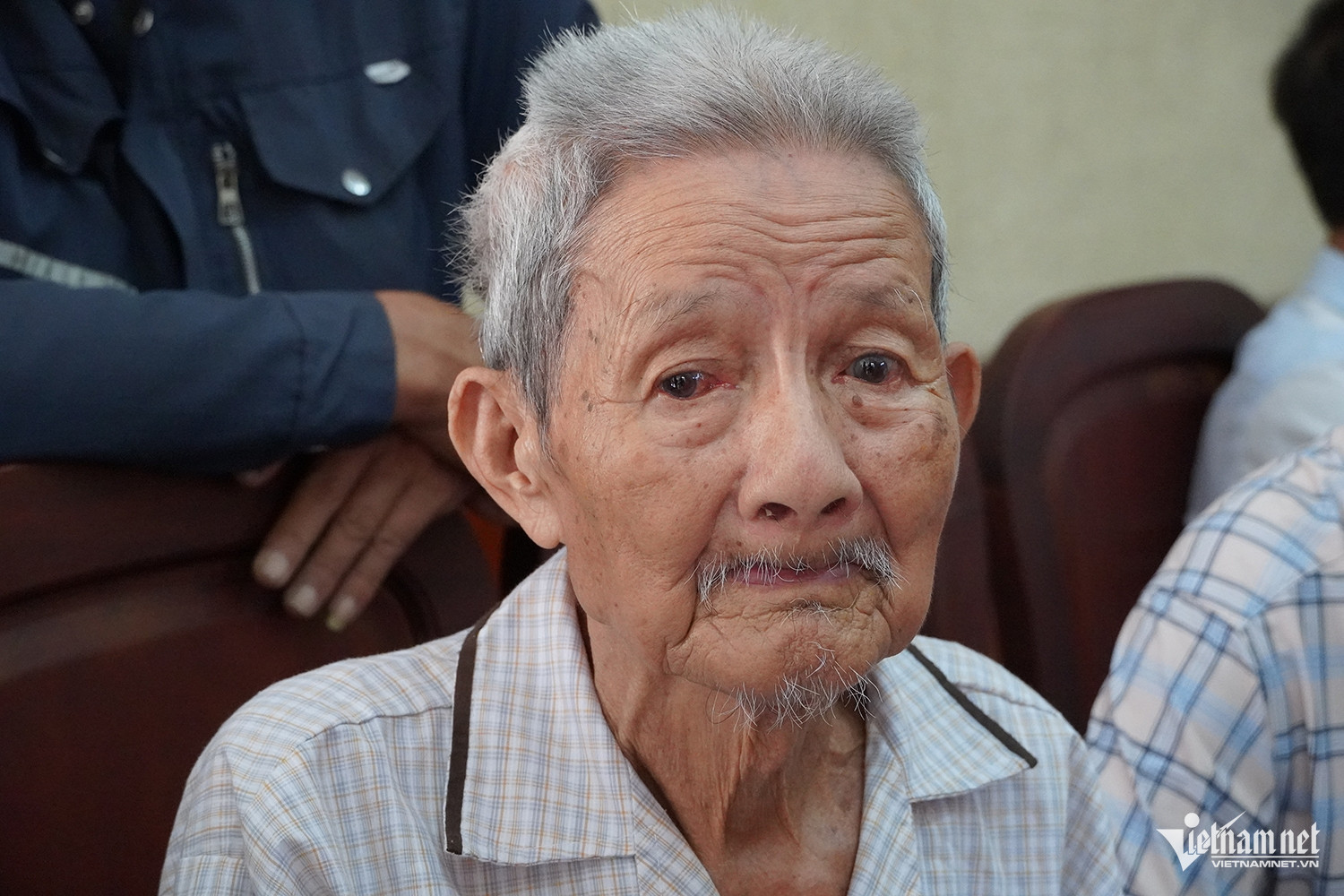W-lấy mẫu ADN 4.JPG.jpg