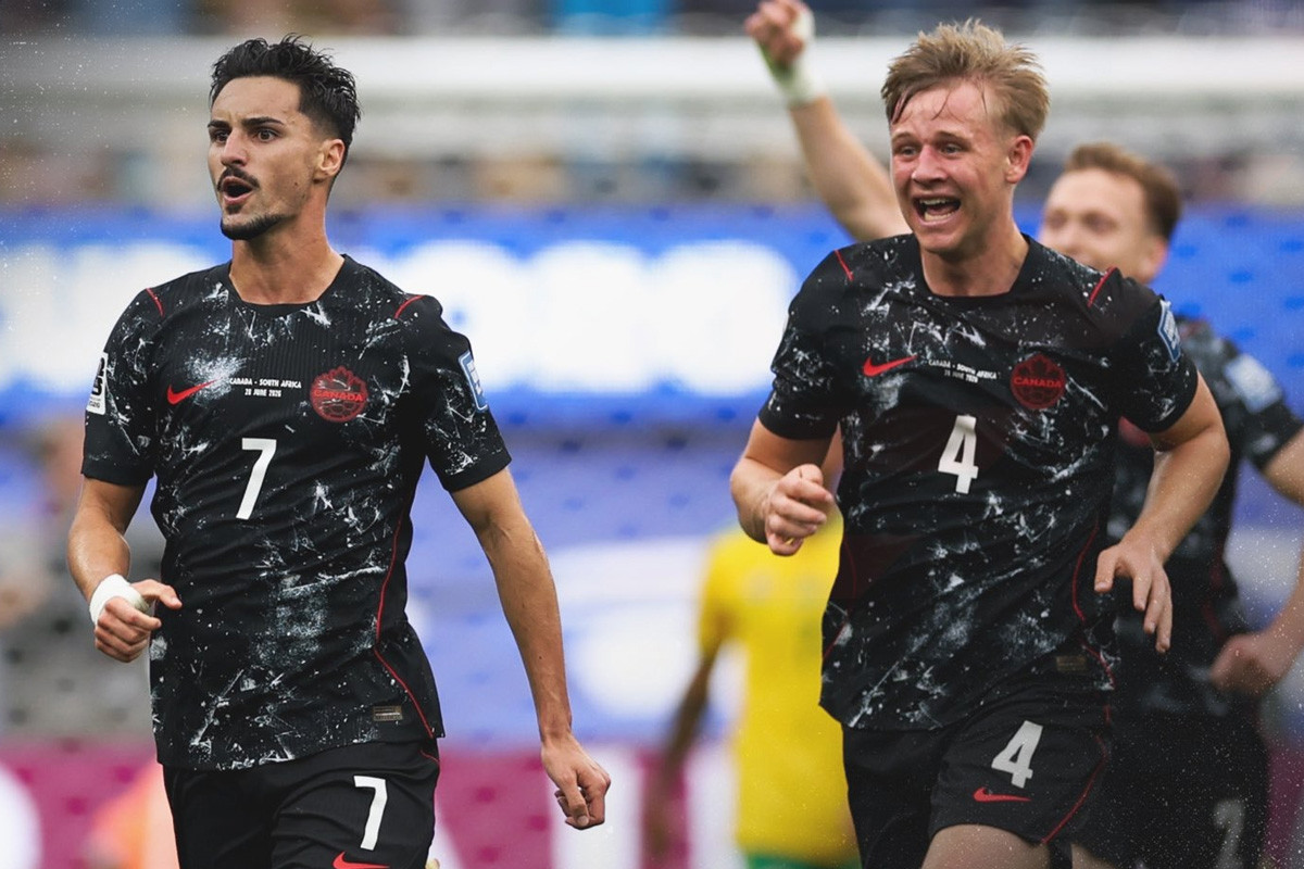 Canada thắng kịch tính Nam Phi, vào vòng 1/8 World Cup 2026