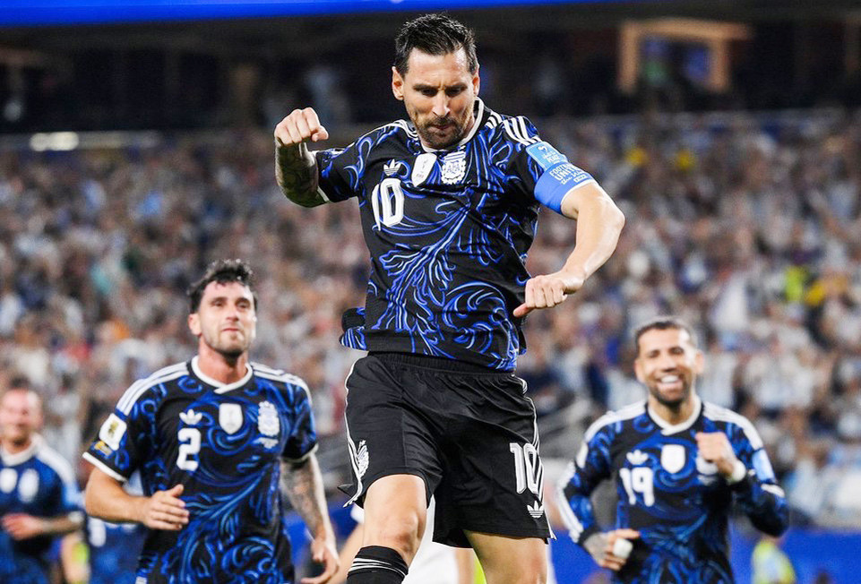 Messi ghi bàn 7 trận World Cup liên tiếp