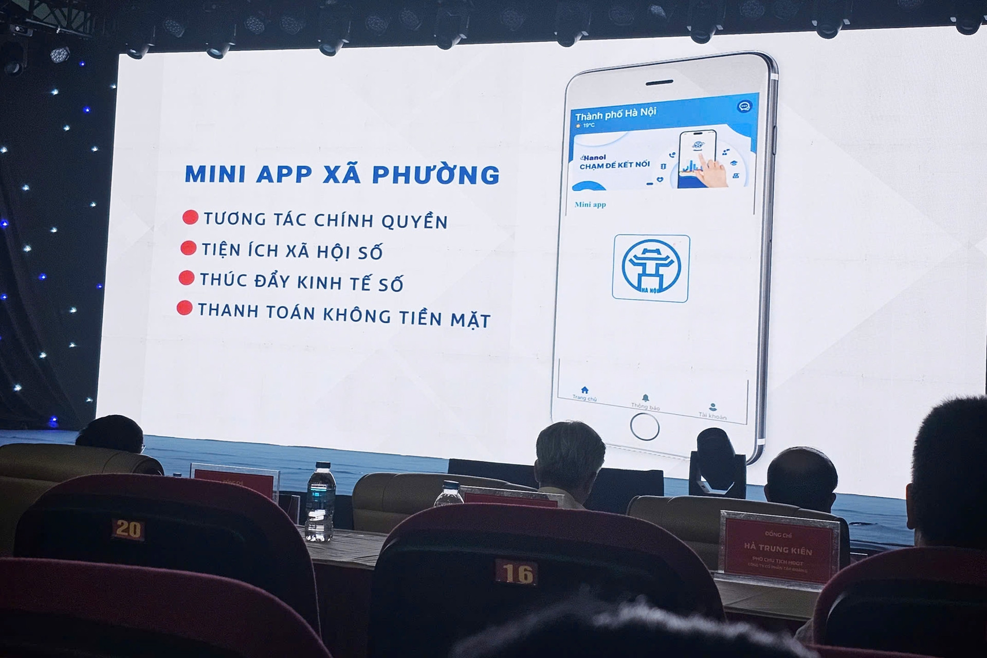 Không gian chính danh để xã phường cung cấp thông tin, tương tác với người dân