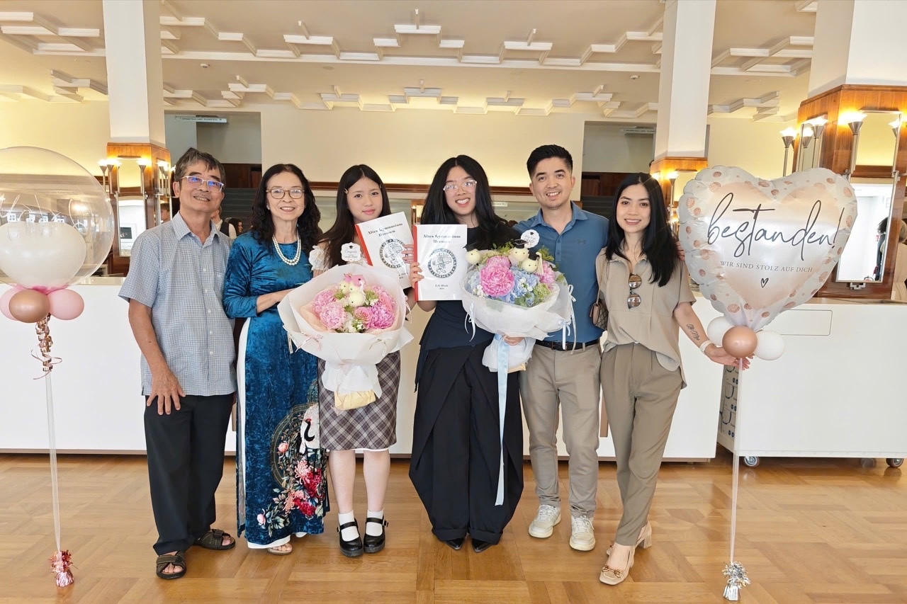 Lễ tốt nghiệp THPT ở Đức hé lộ vì sao nước này không cần kỳ thi đại học