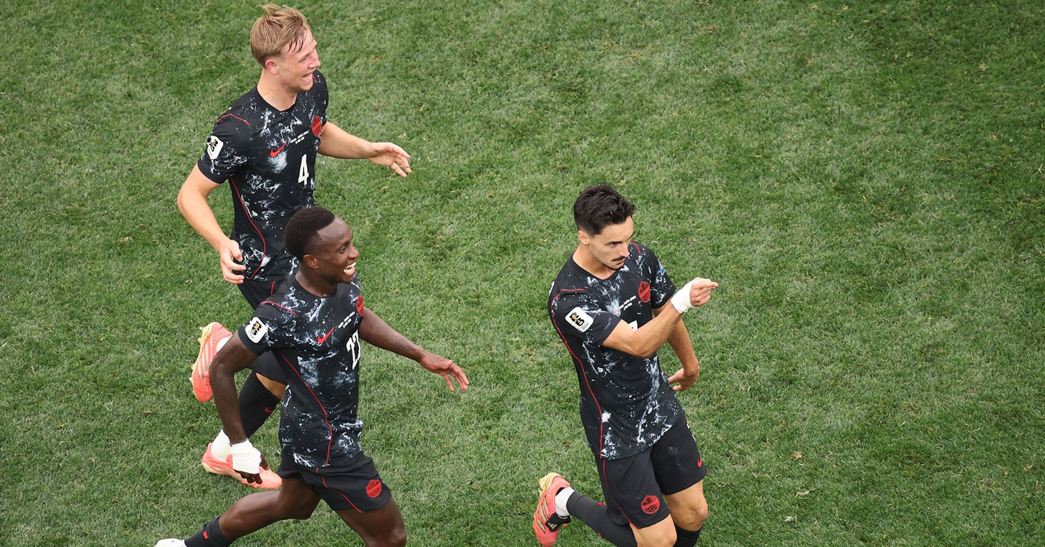 Video bóng đá Nam Phi vs Canada: Vỡ òa phút cuối