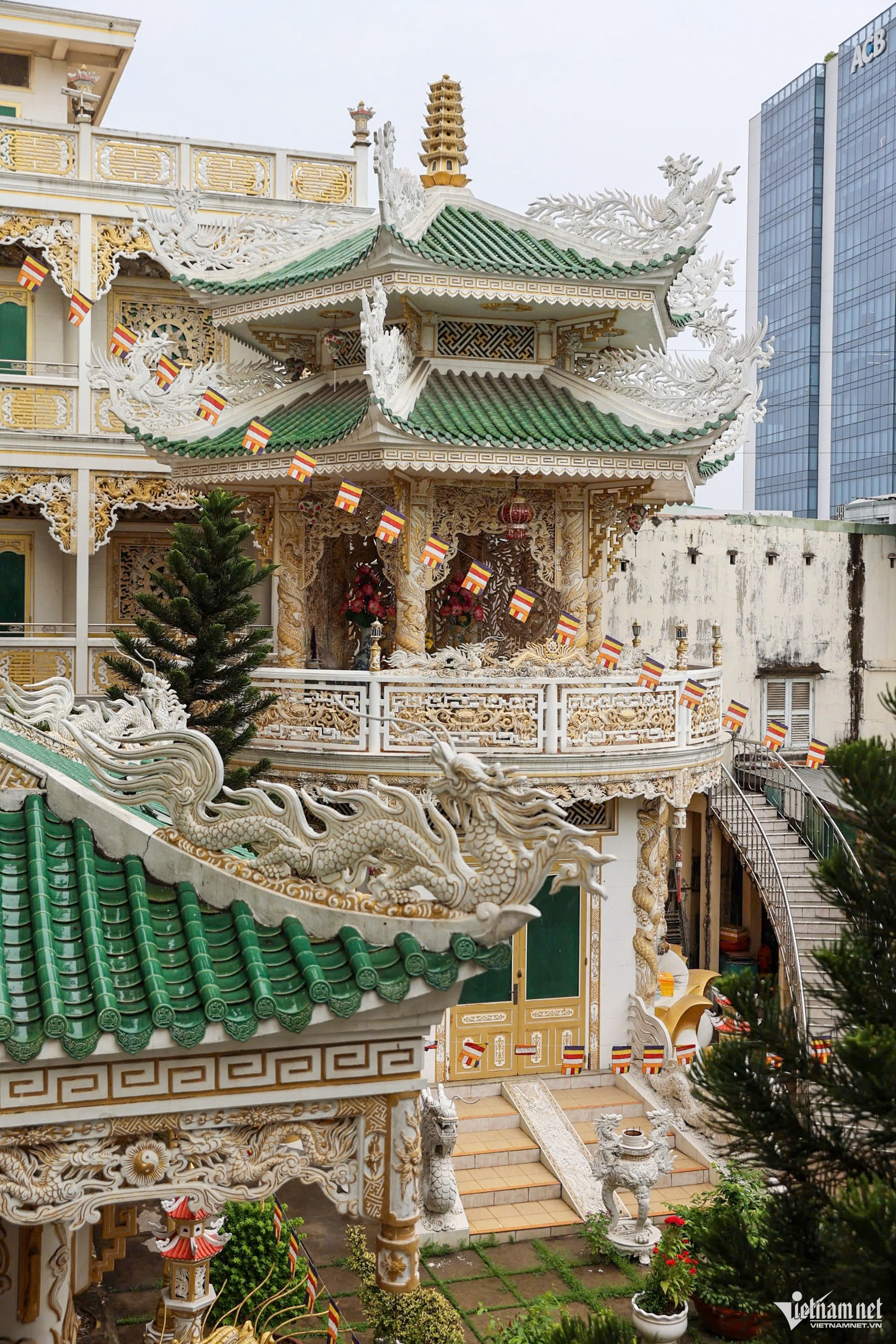 W-chùa phật bào nguyễn huế 4.jpg