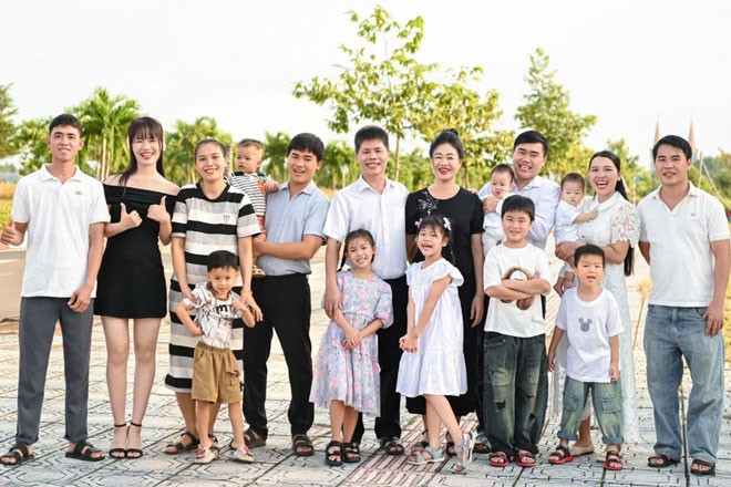 3 chị em lấy 3 anh em ruột ở Nghệ An, thông gia thân thiết như người một nhà