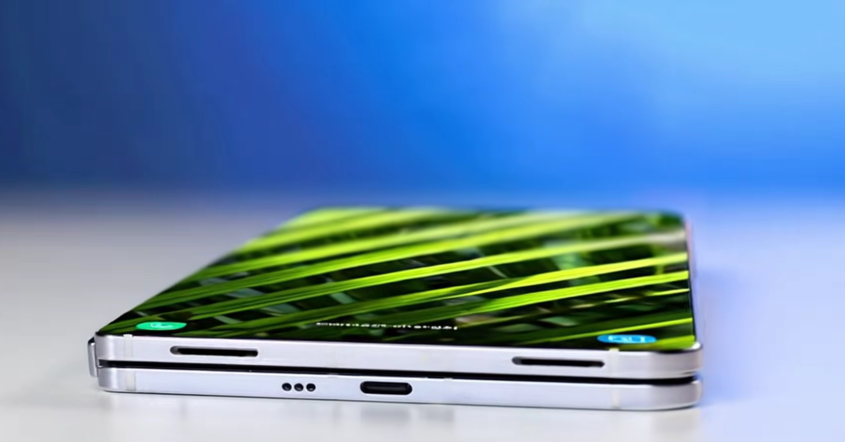 Galaxy Z Fold 8 Ultra lộ diện: Sạc nhanh hơn, pin ‘khủng’ hơn vẫn siêu mỏng