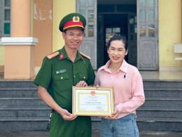 Nữ lao công 3.jpg