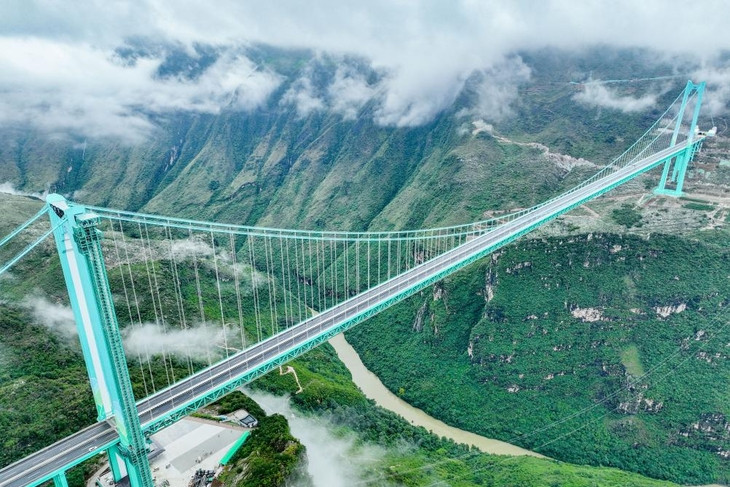 Nước nào có cây cầu cao nhất thế giới?
