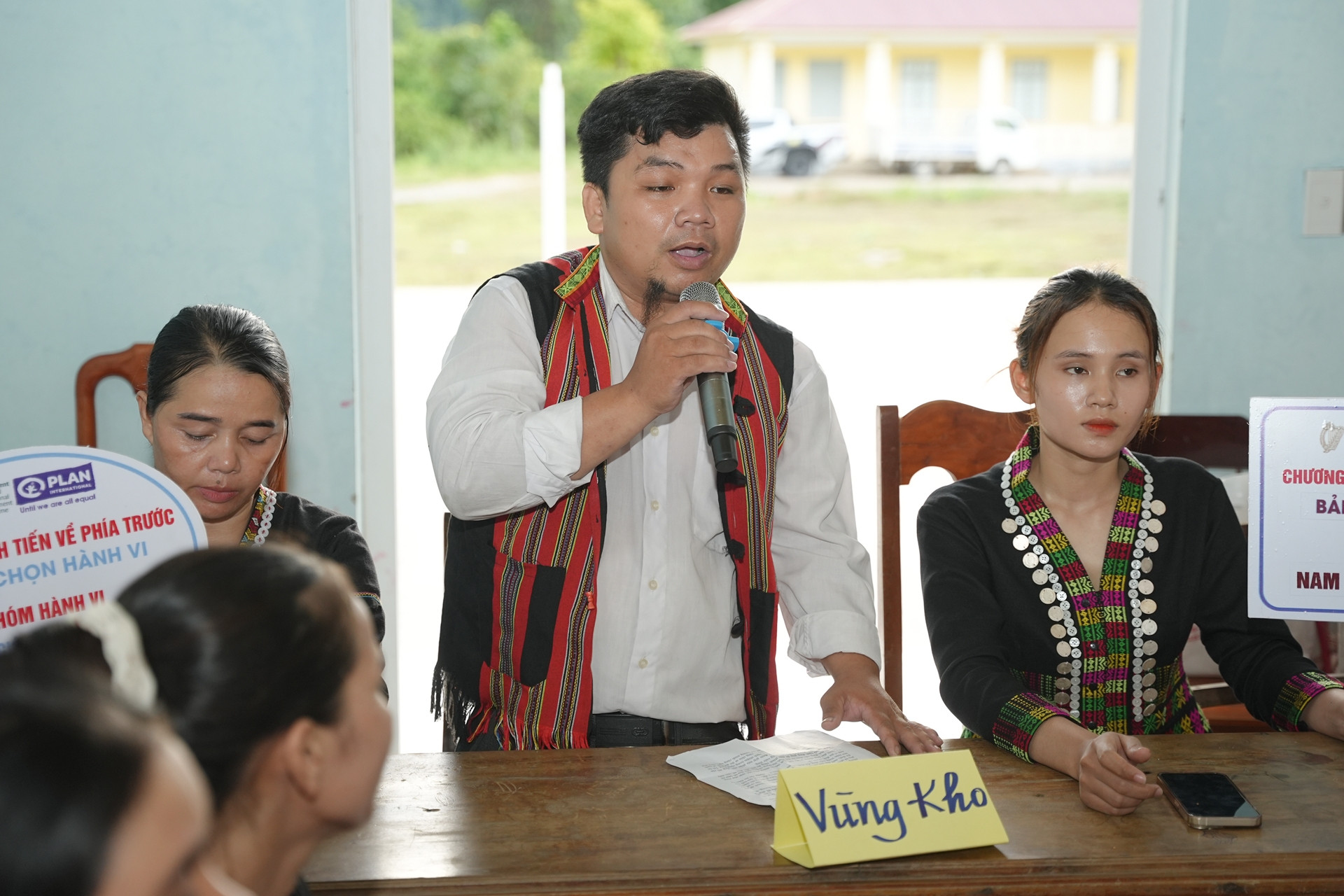Thay đổi nhận thức để người dân biết ứng phó, thích ứng với biến đổi khí hậu